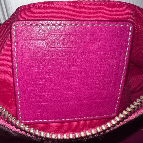 Vintage Y2K Coach Pink Demi Baguette Shoulder Bag - Picture 4 of 4